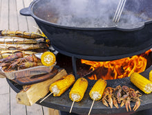 Load image into Gallery viewer, Barbecue rond avec plaque ronde en acier et grille en acier corten -