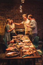 Load image into Gallery viewer, Attitude2go,Barbecue de Table à Faible fumée,BBQ Portable,à Couvercle,thermomètre,et Grille en Fonte,Alimentation : Cartouche de gaz CV 470 Plus,Gris