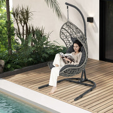 Load image into Gallery viewer, Chaise Oeuf en Rotin PE avec Support avec Oreiller et Coussin Chaise Suspendue avec Accessoires de Suspension Capacit 160 Kg Gris -